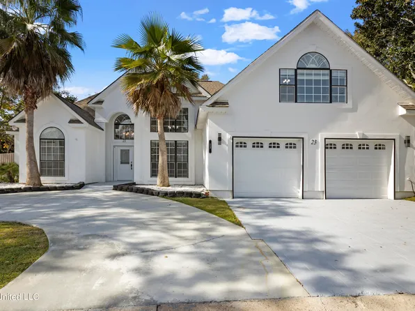 23 Pelican Cove Ln, Long Beach, MS 39560