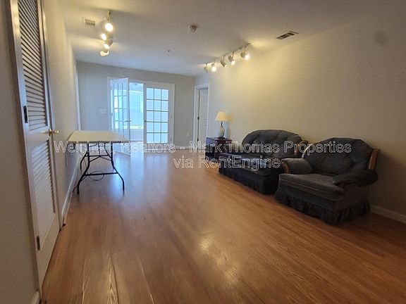 4th image of 929 Morreene Rd APT A13