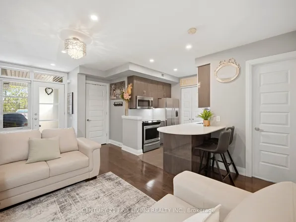 8167 Kipling Ave #49, Vaughan, ON L4L 0G4