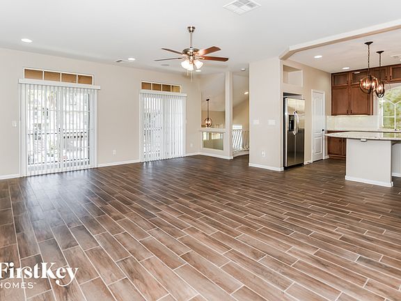 5th image of 9848 Belle Marie Ct