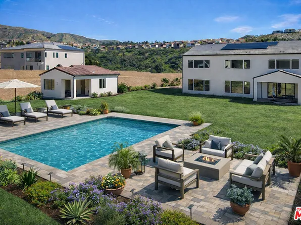 11865 Red Hawk Ln, Porter Ranch, CA 91326