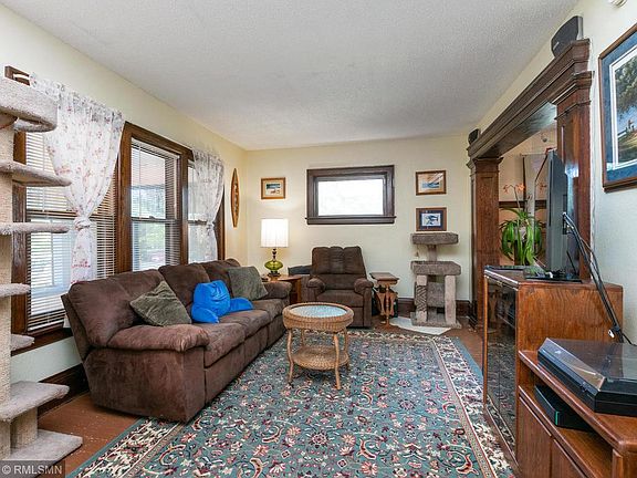 5th image of 4115 Fremont Ave N