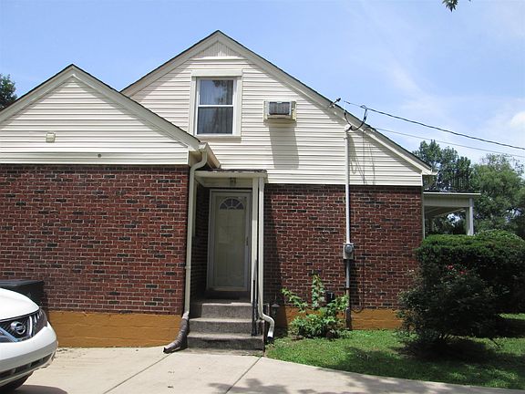 3rd image of 622 Shady Ln