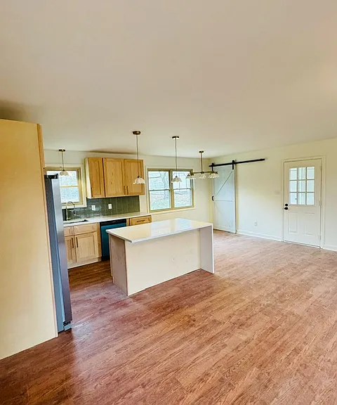 1502 2nd St NE — Photo 3