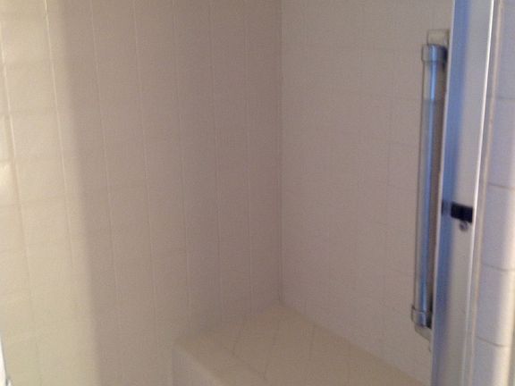 Bench seat master bath
