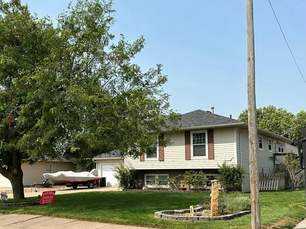 1513 Cherry Ln, Great Bend, KS 67530