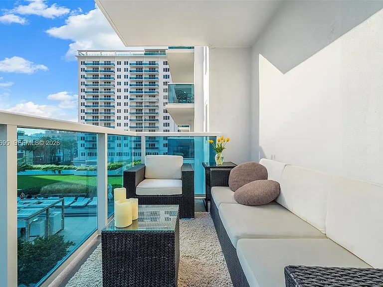 2301 Collins Ave #408 — Photo 28