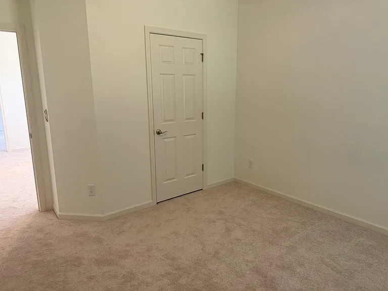 7503 Brookstone Cir — Photo 16
