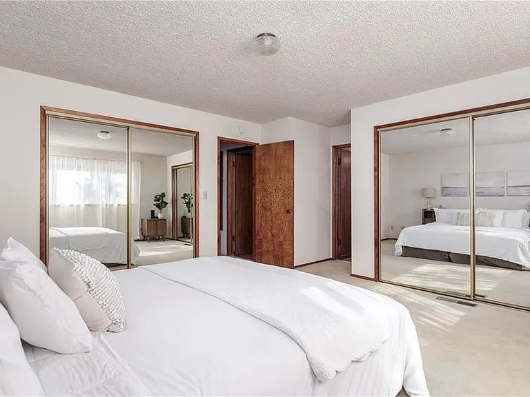 2440 Oak Ridge Dr — Photo 15