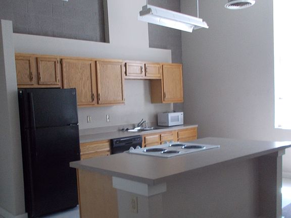 2nd image of 216 N 4th St #405