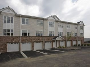 10 Terrace Ave, Hasbrouck Heights, NJ 07604