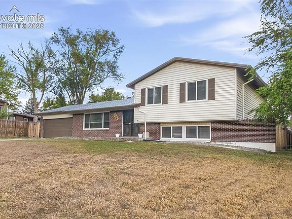 2nd image of 206 Catalina Pl