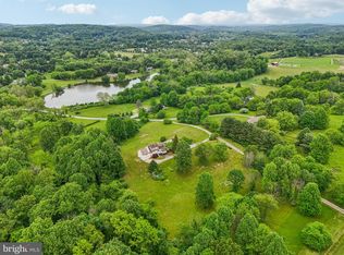 1736 Valley Ln, Chester Springs, PA 19425