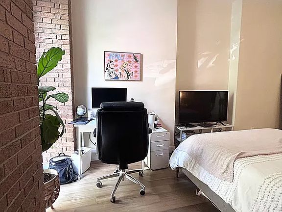 4th image of 342 E 78th St APT 1F