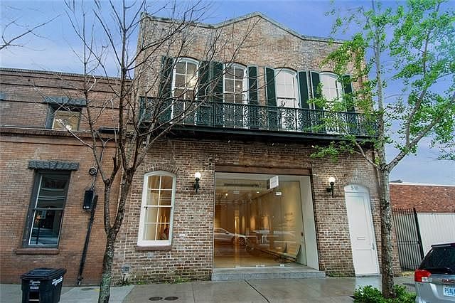 1st image of 518 Julia St
