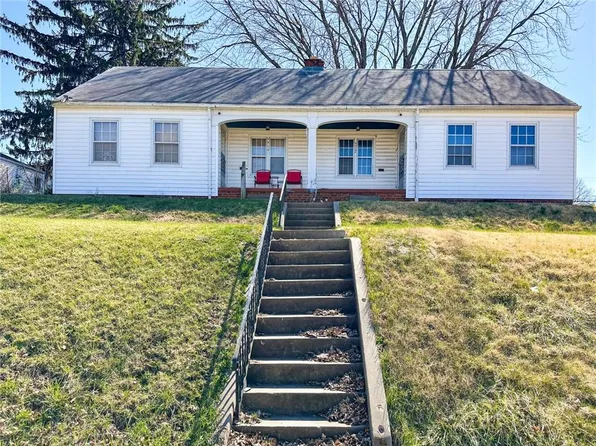 2912-2914 Mitchell Rd, Saint Joseph, MO 64507