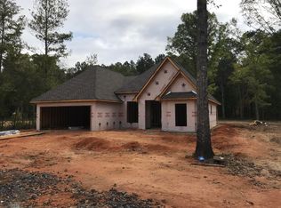 421 Foxfire Cv, Starkville, MS 39759