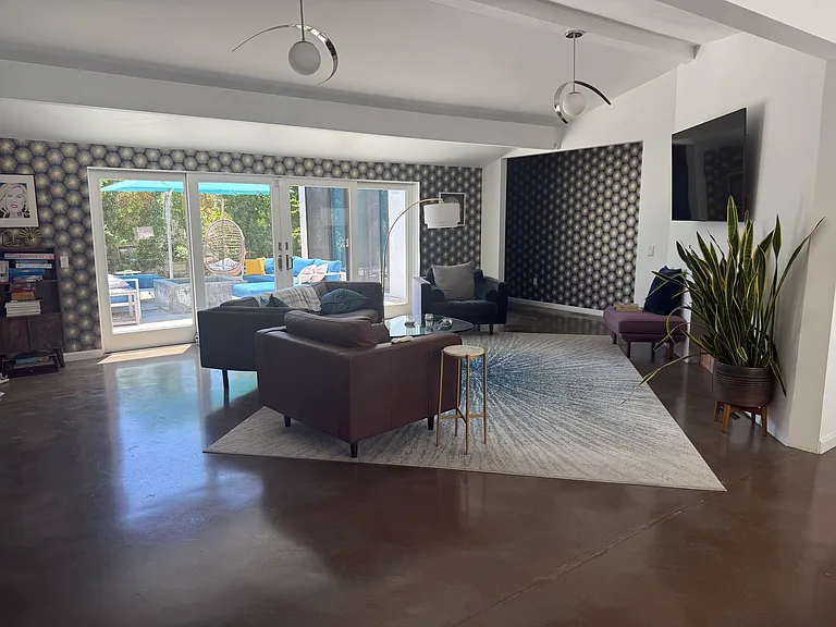 291 W Overlook Rd — Photo 11