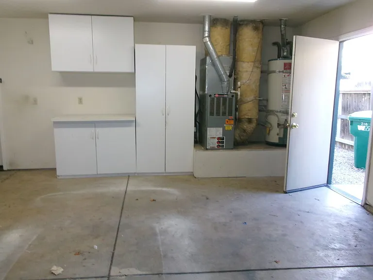 218 Idlewild Dr — Photo 17