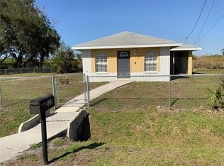 520 30th St E, Palmetto, FL 34221