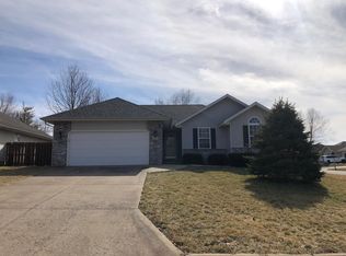 3960 W Linwood St, Springfield, MO 65807