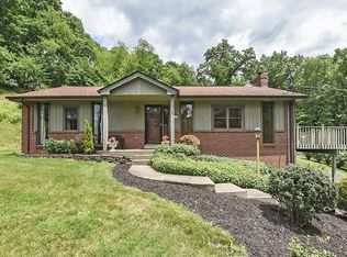 1010 W Sutter Rd, Glenshaw, PA 15116