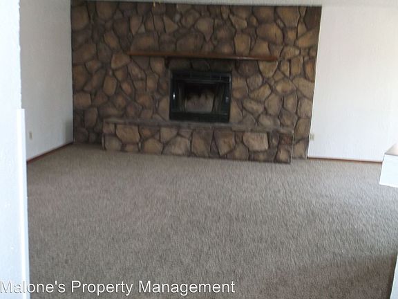 2nd image of 3206 Oakbriar Dr