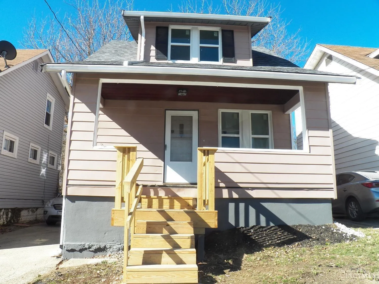6833 Grace Ave photo 1