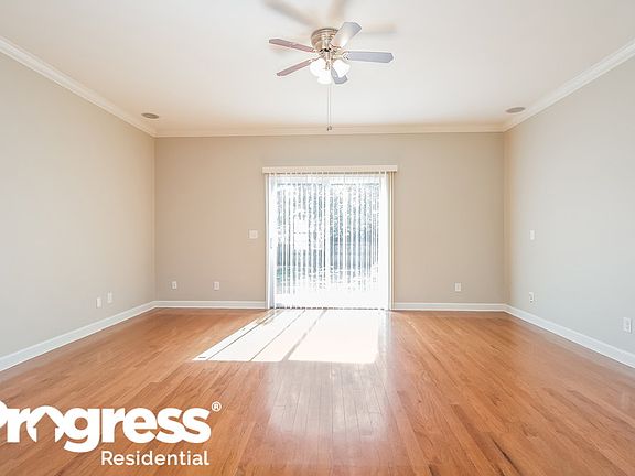 4th image of 1128 Tiger Woods Way