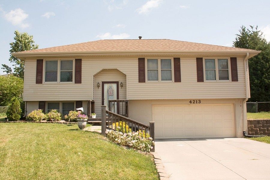 1st image of 4213 N 130th Cir