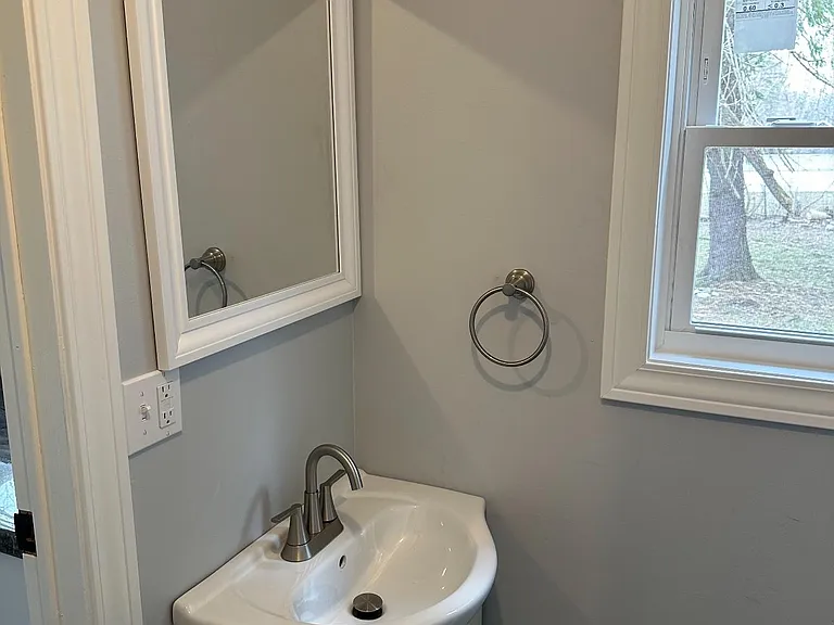 4050 Old King Rd #B — Photo 17