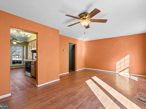 5th image of 3255 Saint Florence Ter