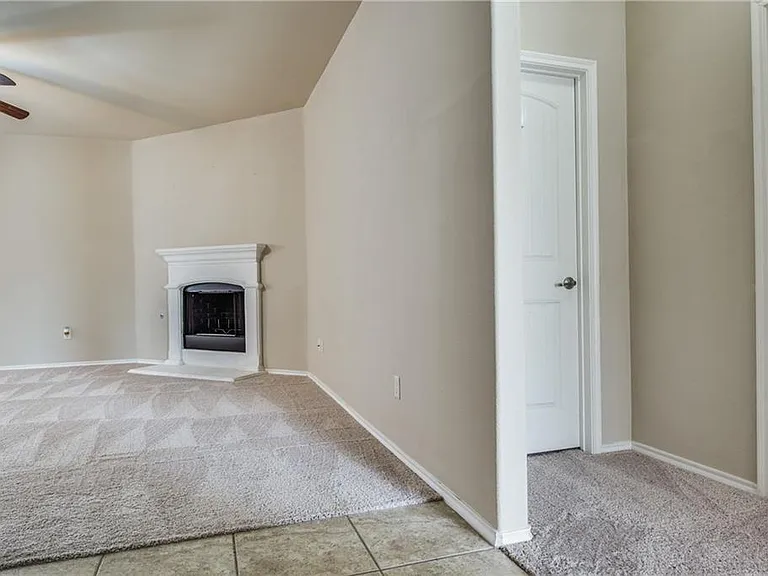 429 Roger Graves Cir — Photo 5