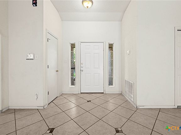 5th image of 3312 Viewcrest Dr
