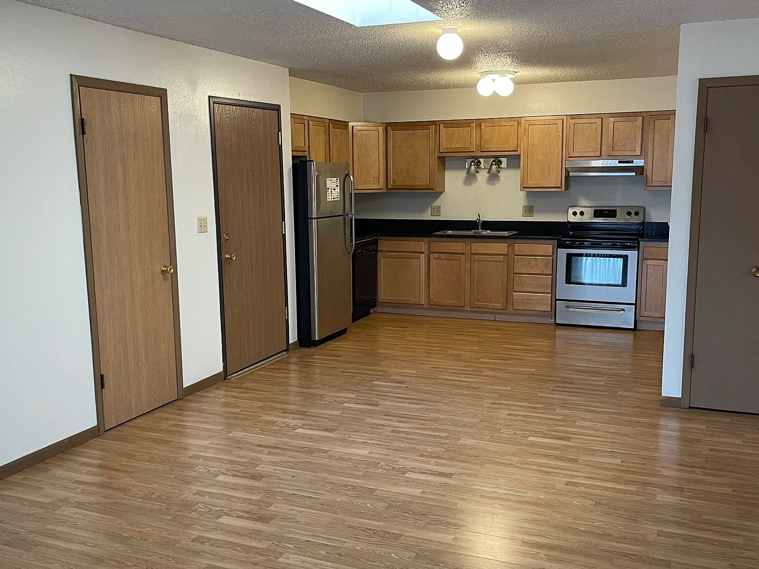 2 bed, $1,588 — Photo 4
