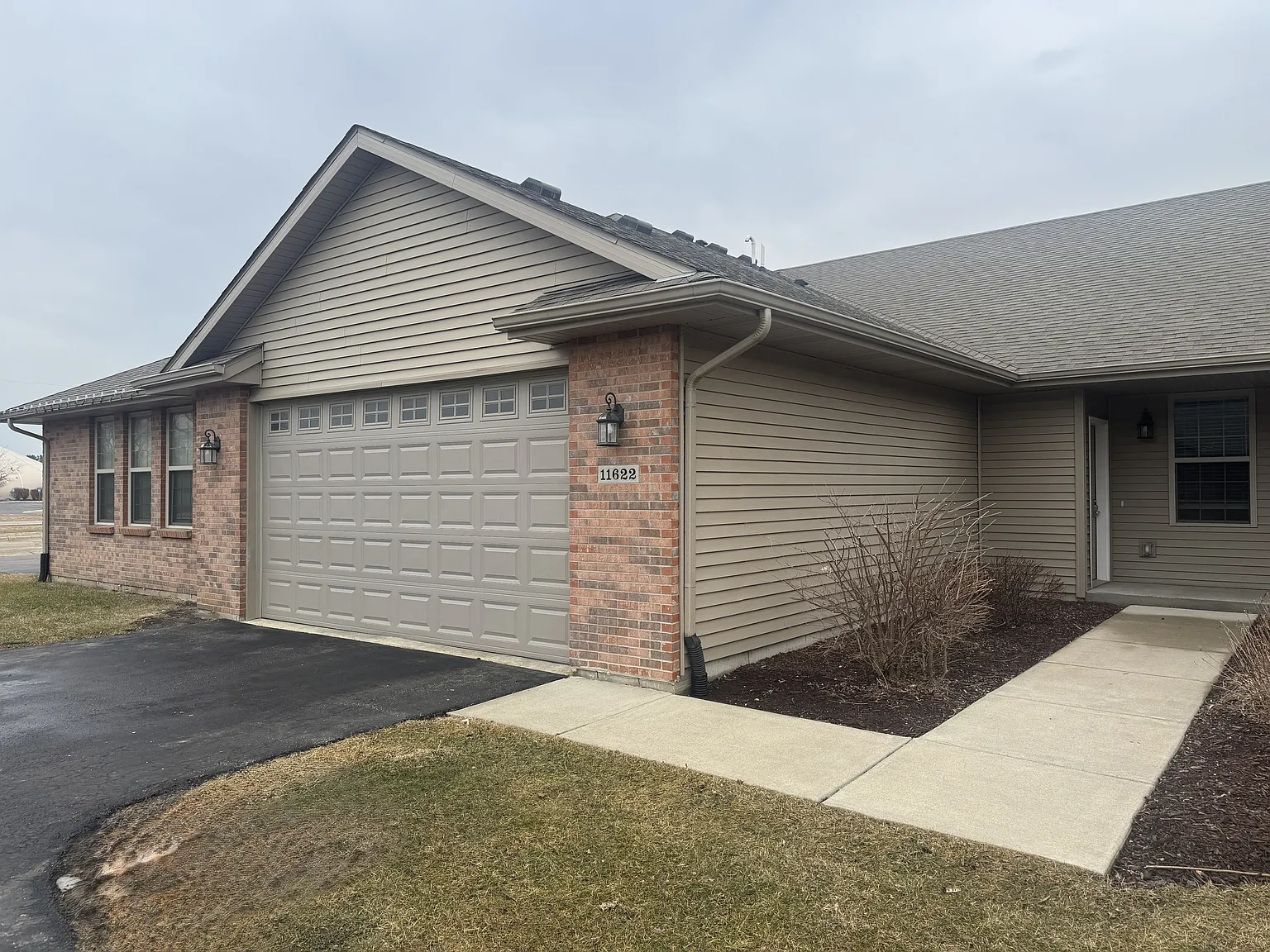 11616 Willowbrook Rd #11622 photo 1