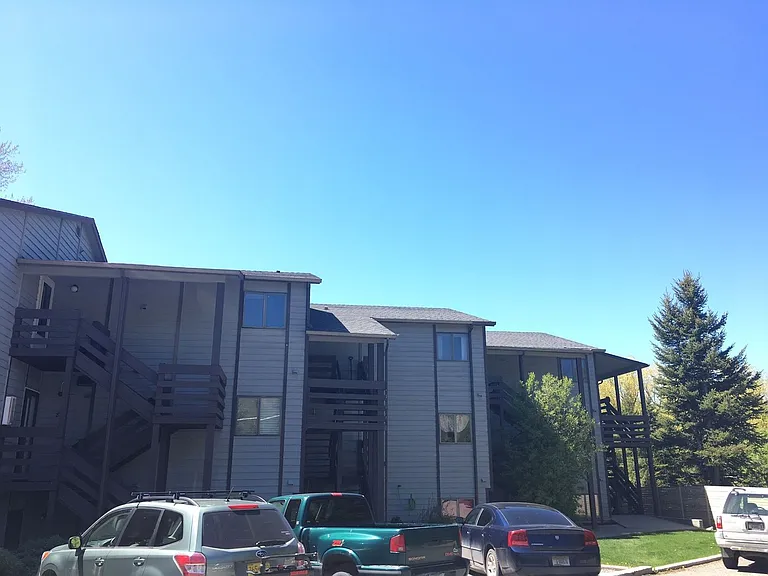 719 S Church Ave #17 — Photo 1