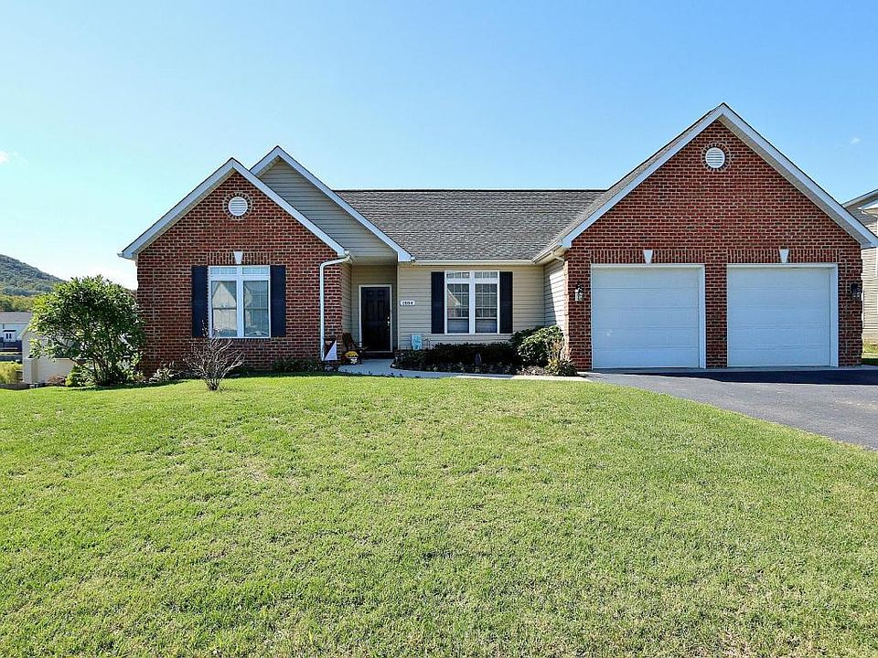 1st image of 1804 Foxfield Cir