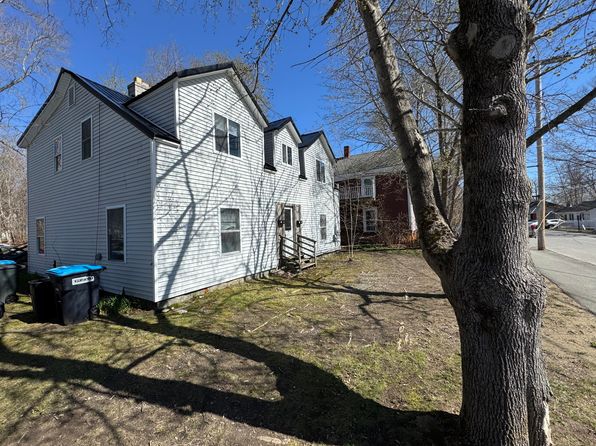 16 Penobscot Street, Orono, ME 04473