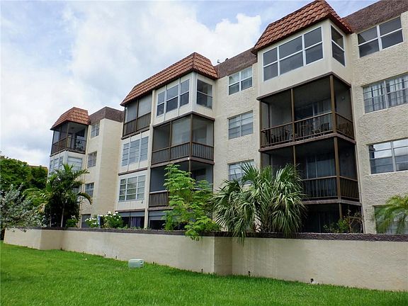 2nd image of 7000 NW 17th Street #417