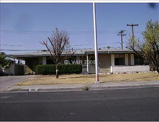5th image of 1109 Arrowhead Ave