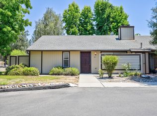 49400 River Park Rd APT 74, Oakhurst, CA 93644