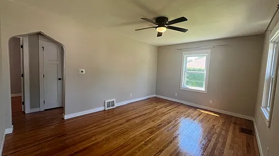 3817 B Ave NE — Photo 23