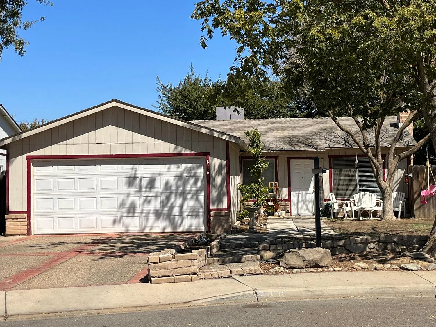 616 Mertz Ct photo 1