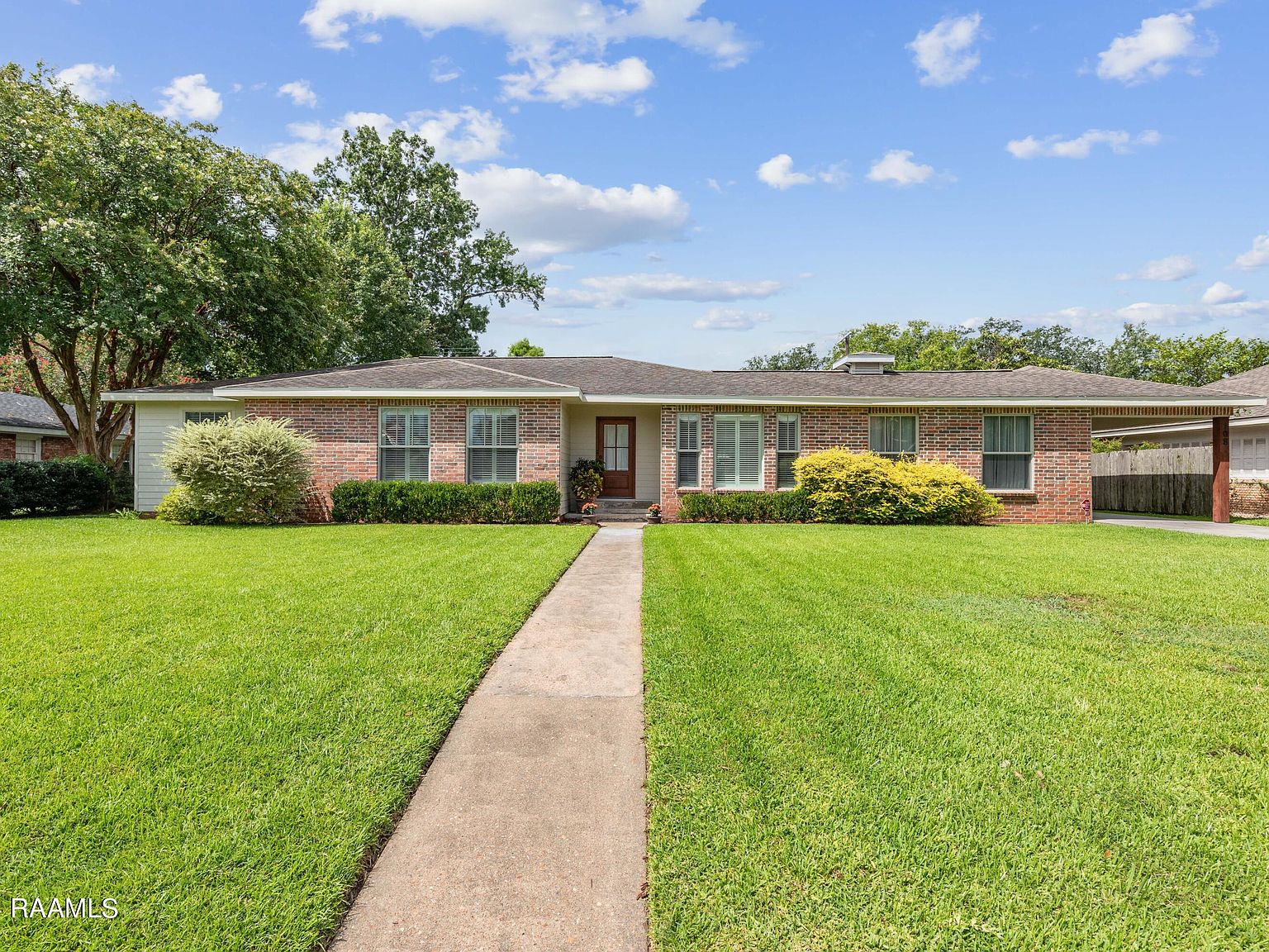 108 Oakview Blvd, Lafayette, LA 70503 MLS 24006825 Zillow
