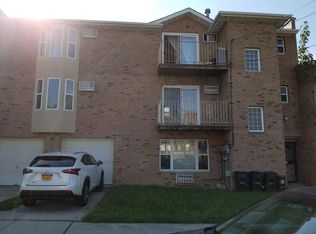 3606 166th St APT 2, Flushing, NY 11358