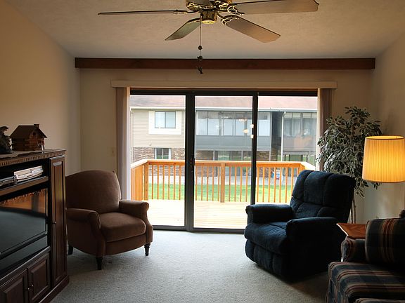 4th image of 6716 Waterview Dr SW