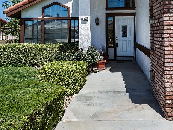 4th image of 14374 Jamaica Ln