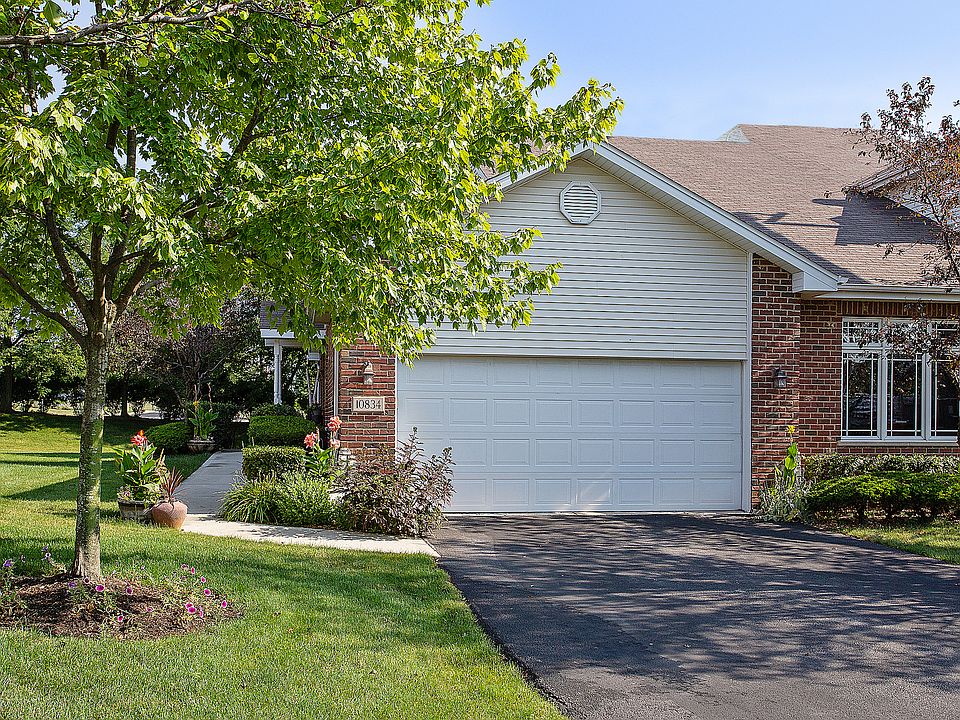 1st image of 10834 Canterbury Dr