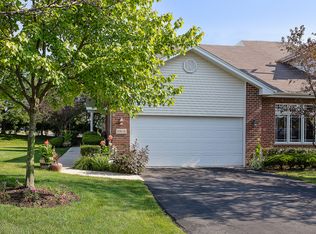 10834 Canterbury Dr, Mokena, IL 60448